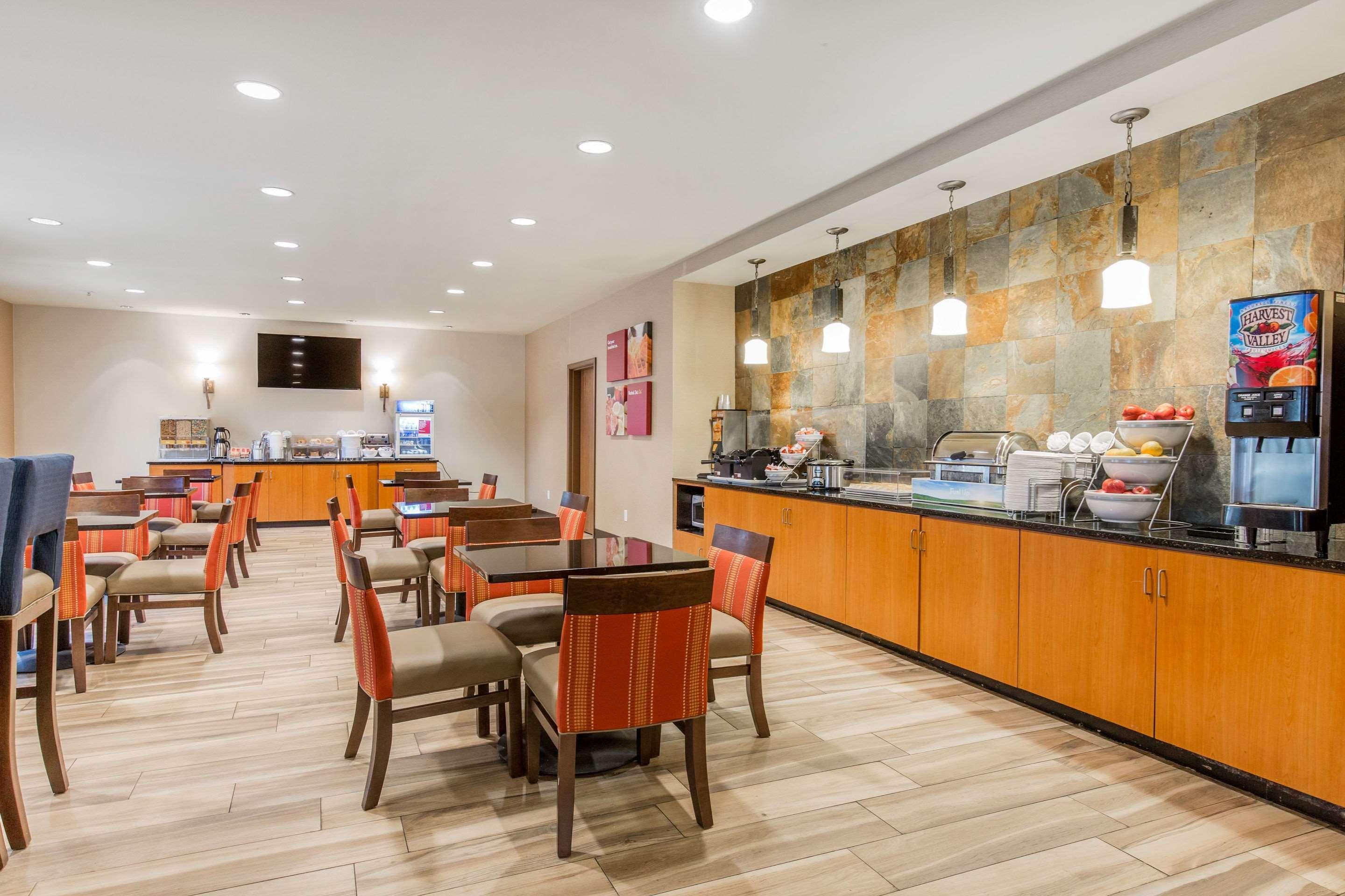 Comfort Suites Fairview Heights Bagian luar foto