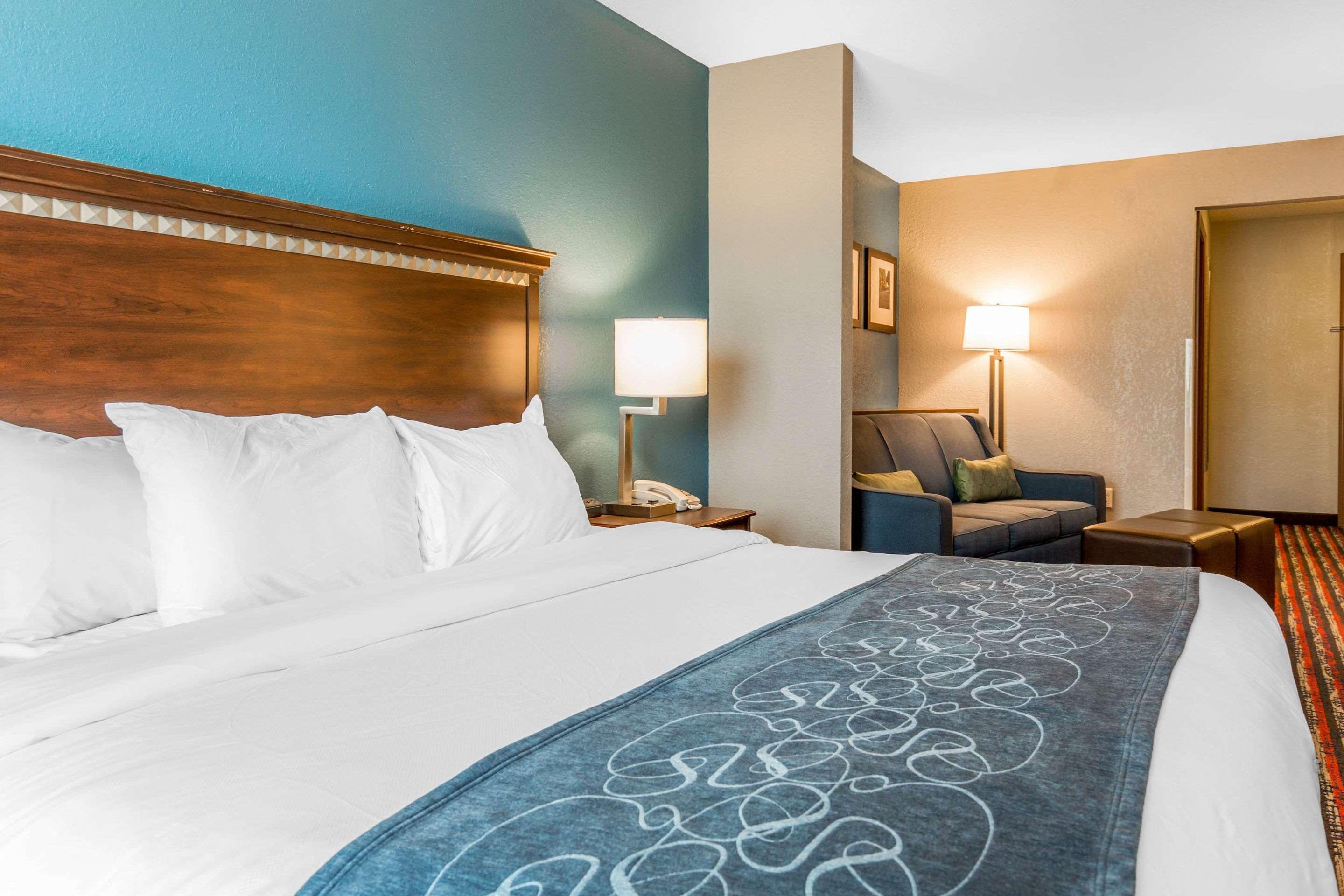 Comfort Suites Fairview Heights Bagian luar foto