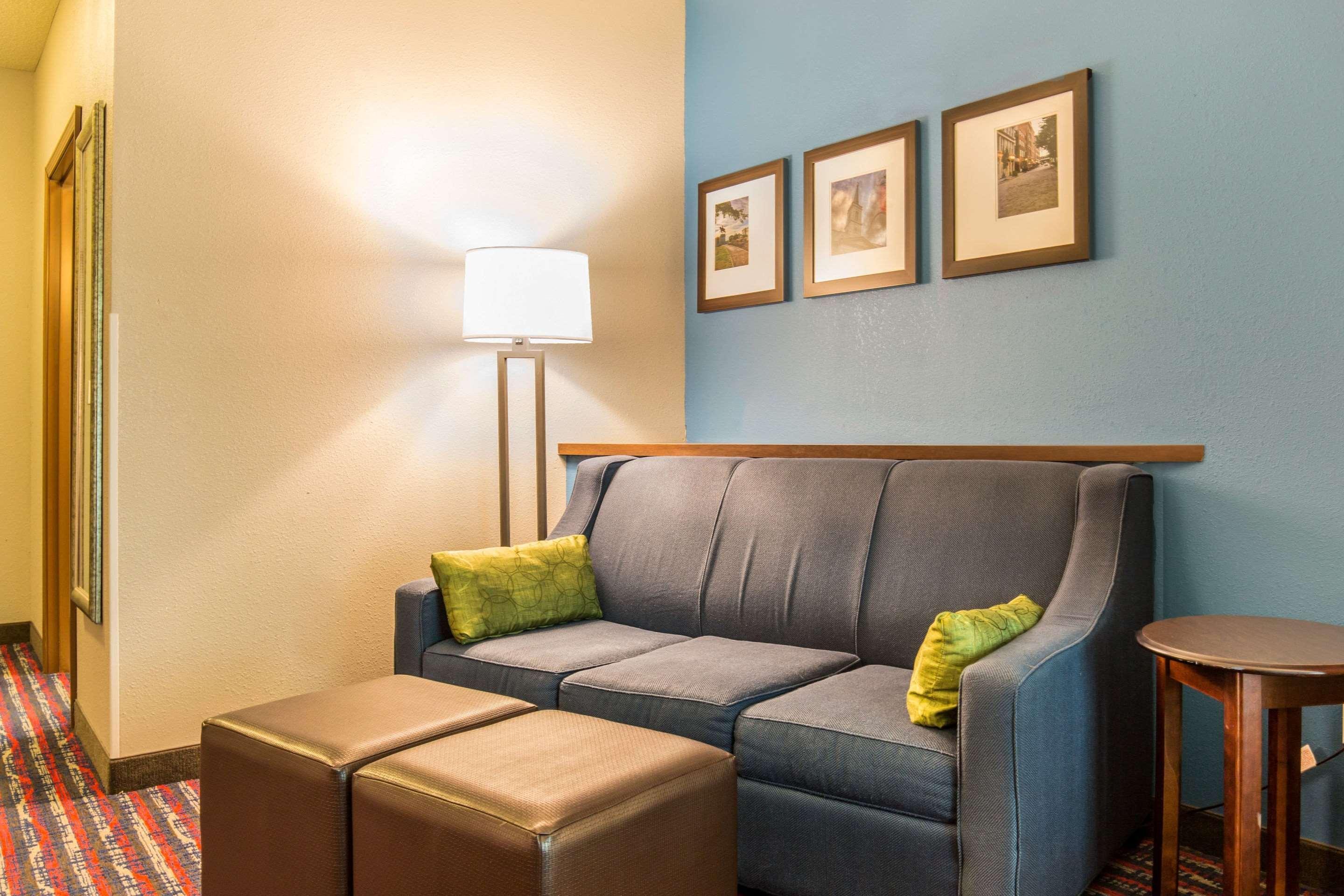 Comfort Suites Fairview Heights Bagian luar foto